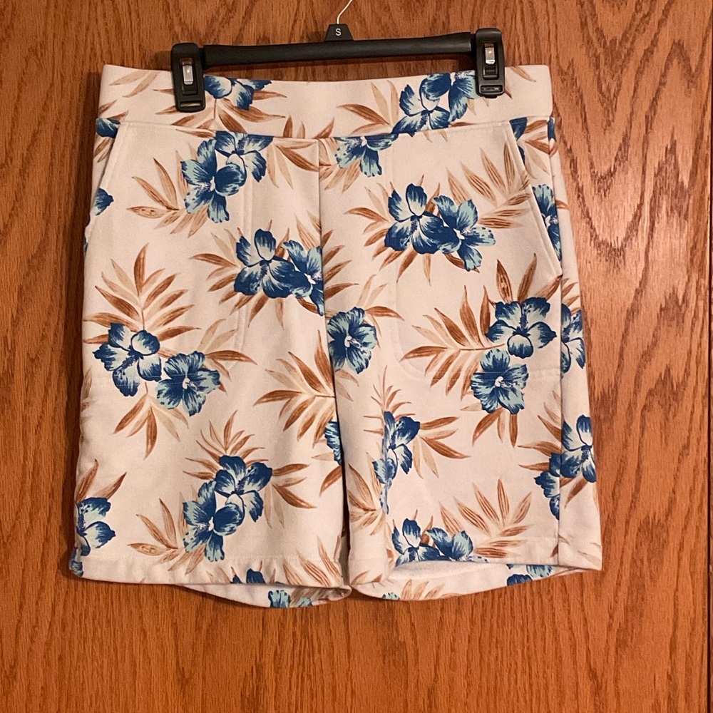 Floral Print Women's Shorts